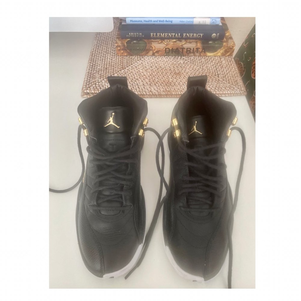 Air Jordan Sneakers - Picture 5 of 6